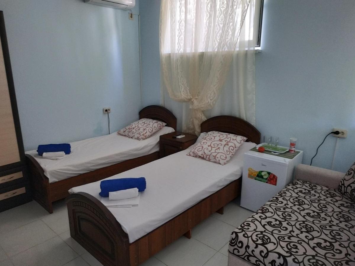 Guest House U Antoniny Gagra Esterno foto