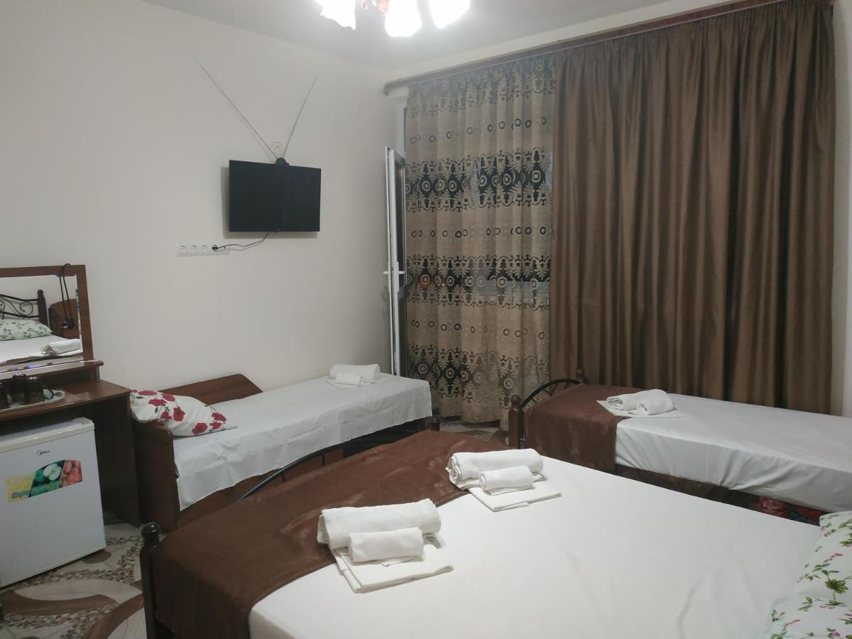 Guest House U Antoniny Gagra Esterno foto