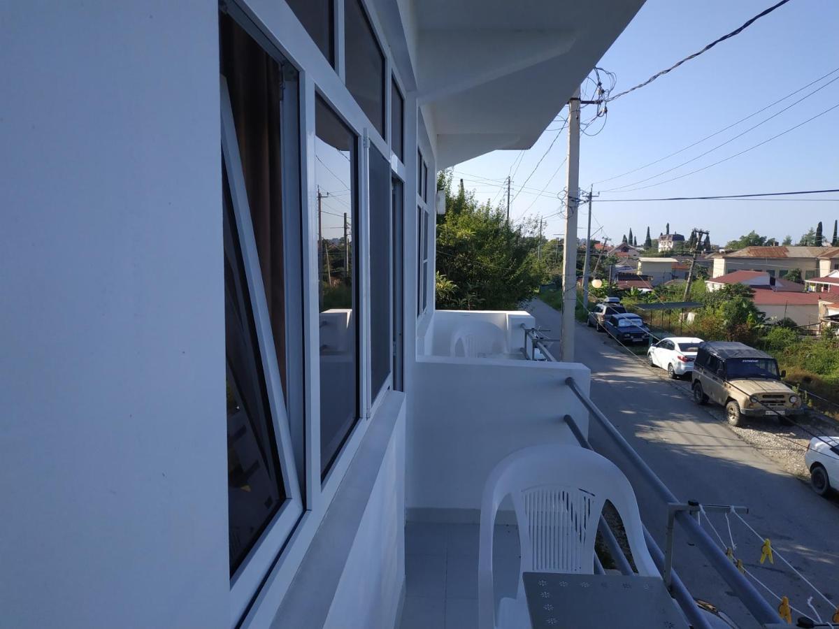 Guest House U Antoniny Gagra Esterno foto