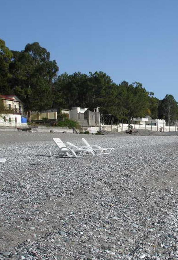 Guest House U Antoniny Gagra Esterno foto