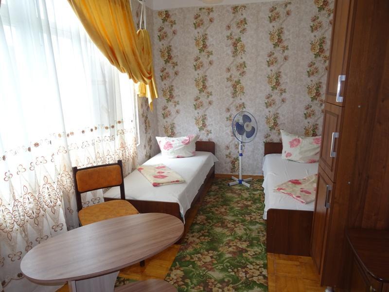 Guest House U Antoniny Gagra Esterno foto